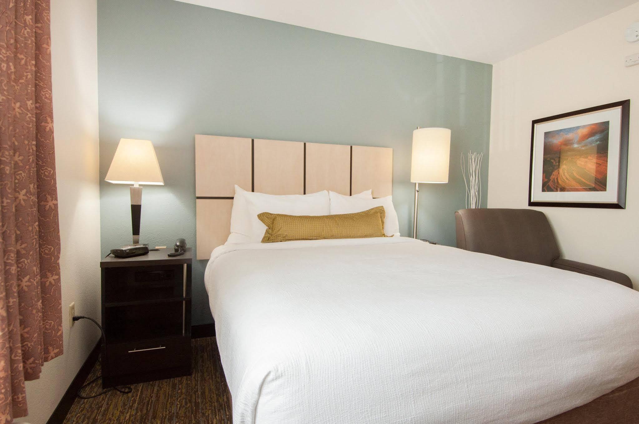 Sonesta Simply Suites Anaheim Garden Grove Exterior photo
