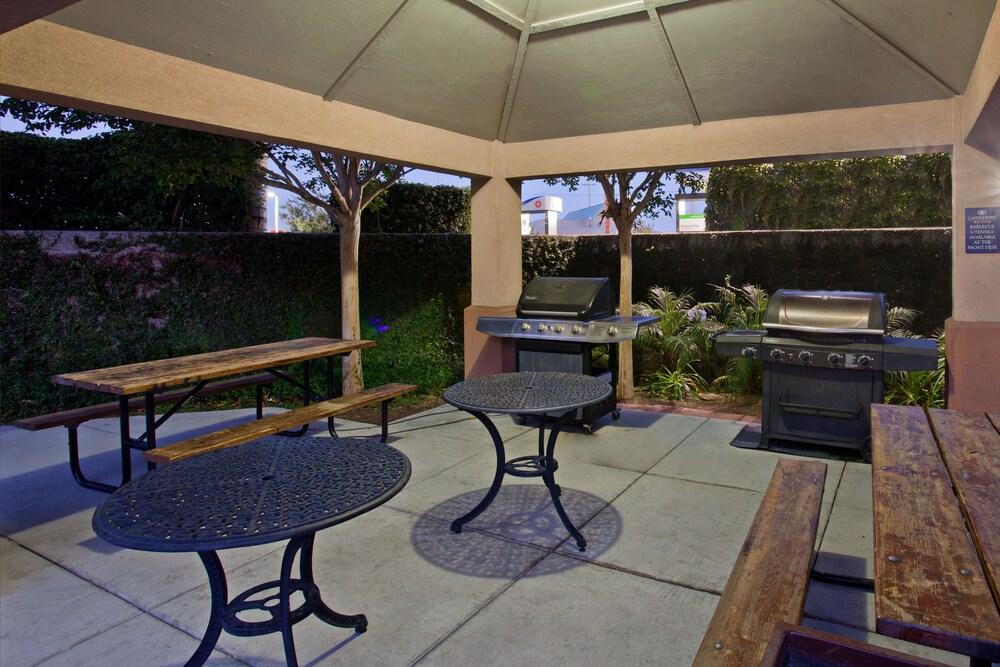 Sonesta Simply Suites Anaheim Garden Grove Exterior photo